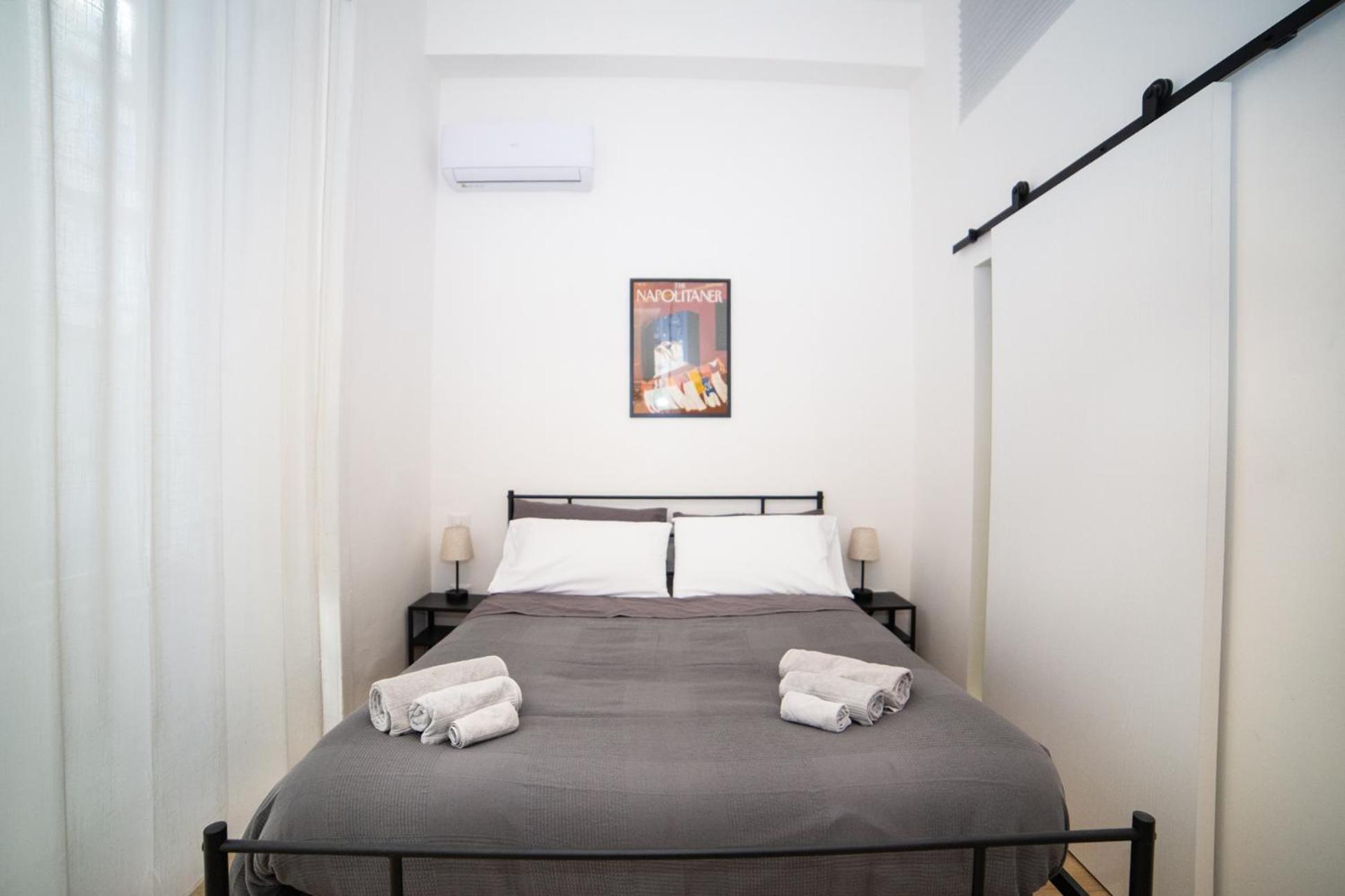 B&B 4Cella Νάπολη Εξωτερικό φωτογραφία